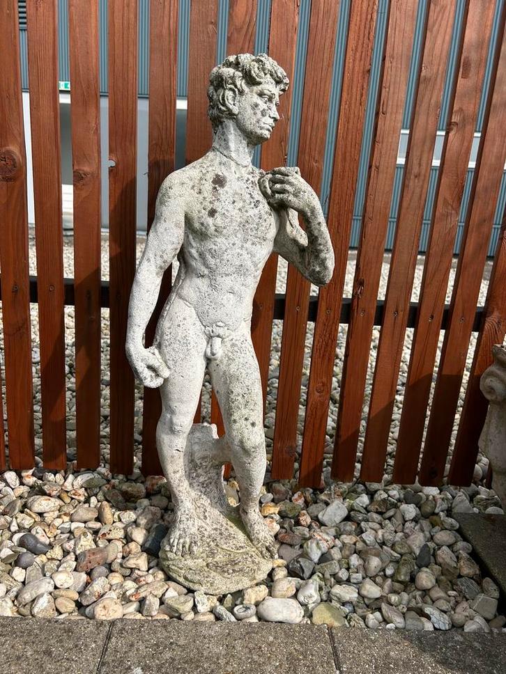 Michelangelo tuinbeeld 80  x 32 cm, Tuin en Terras, Tuinbeelden, Zo goed als nieuw, Mensenbeeld, Beton, Ophalen