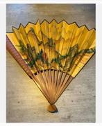 Chinese antieke waaier, Chinese muur en geluks tekens, Ophalen of Verzenden