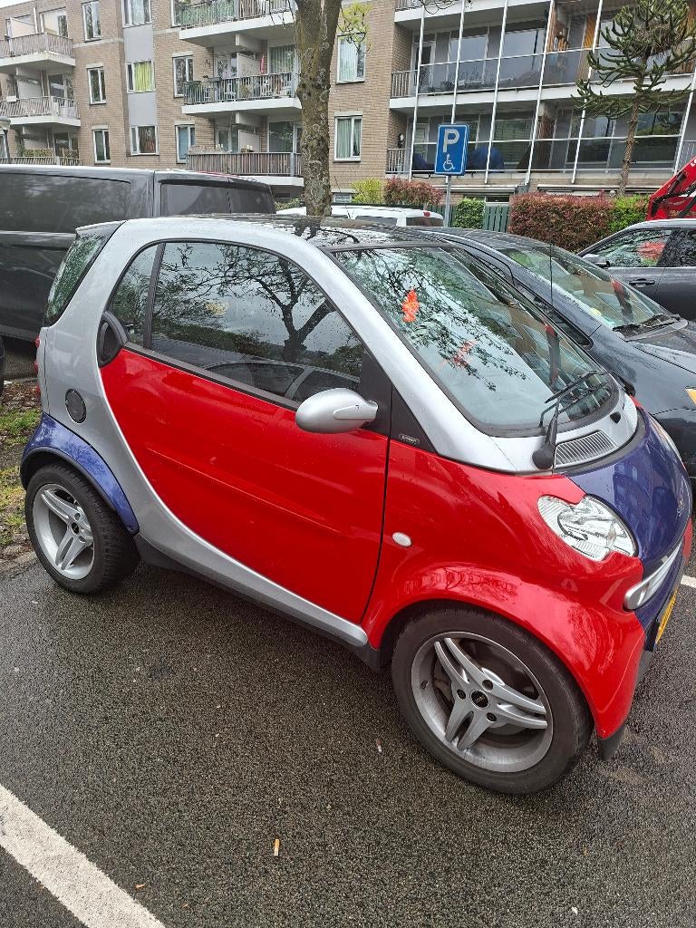 MCC Smart 0.6 40KW AUT 2002 rood, blauw en grijs, Automaat, 54 pk, 18 €/maand, Origineel Nederlands
