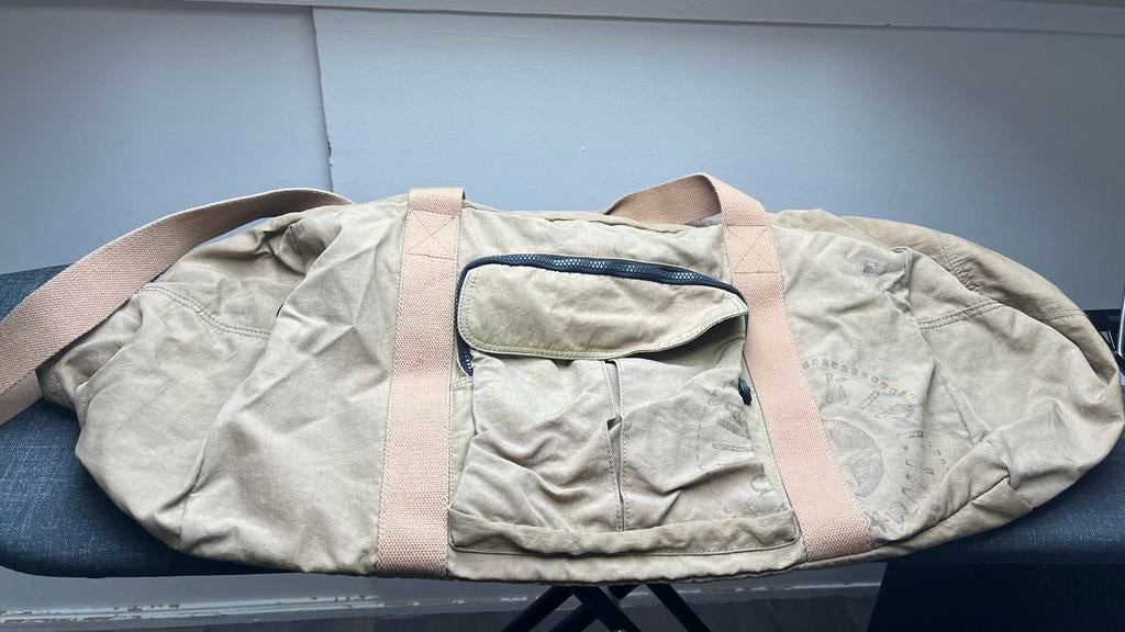 Kipling Reistas/Sporttas - Beige, Ruim en Duurzaam, Gebruikt, 20 tot 30 cm, Beige, Ophalen of Verzenden