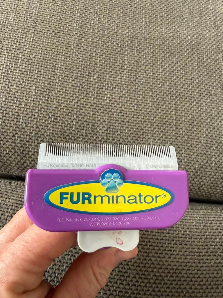 Furminator, speciale kam voor de langharige kat (of hond), Dieren en Toebehoren, Ophalen of Verzenden, Zo goed als nieuw
