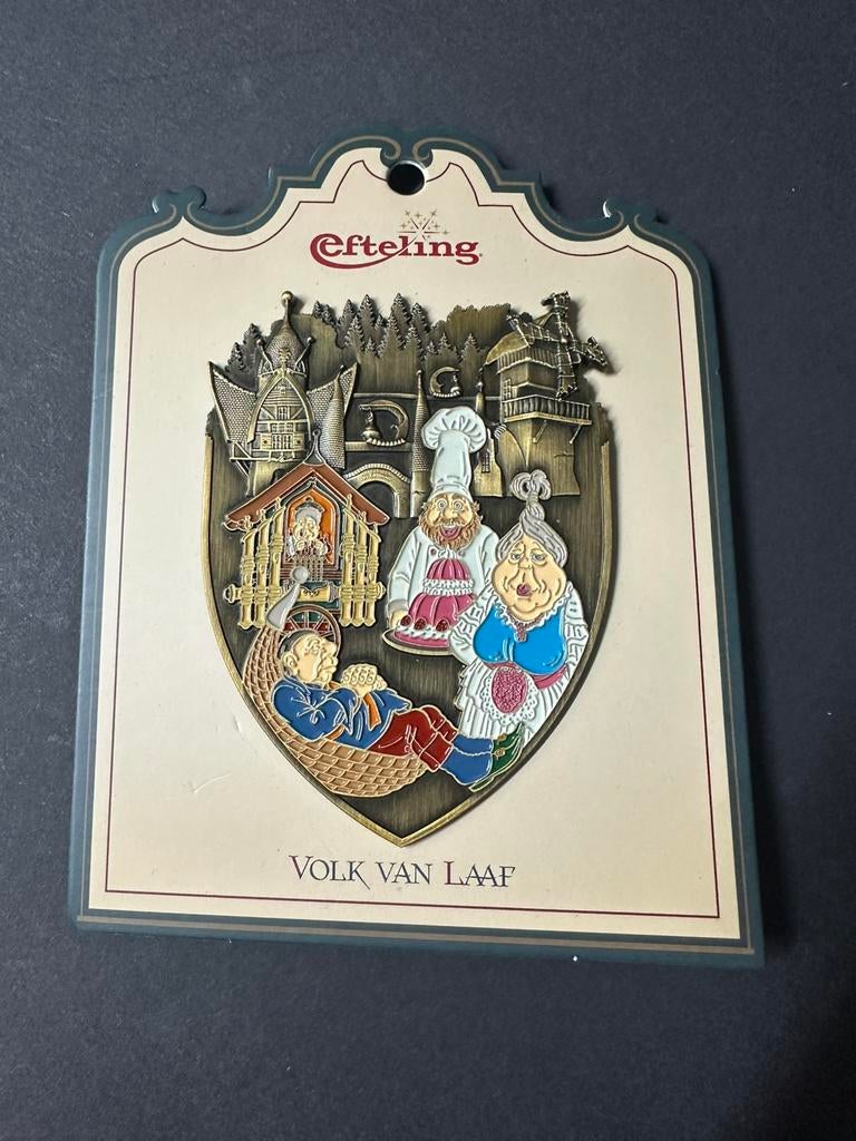 Efteling pin volk van laaf, Ophalen of Verzenden, Zo goed als nieuw, Button of Speldje