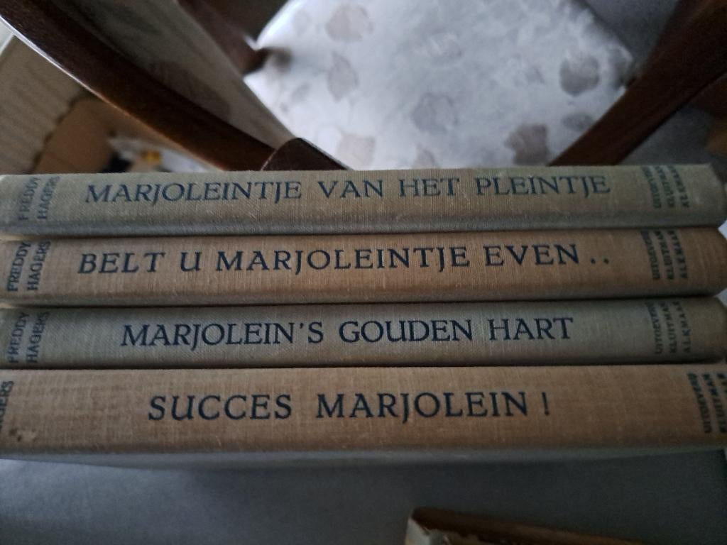 4 Marjoleintje meisjes boeken voor  8-12 jaar, Boeken, Verzenden, Zo goed als nieuw, Freddy hagers