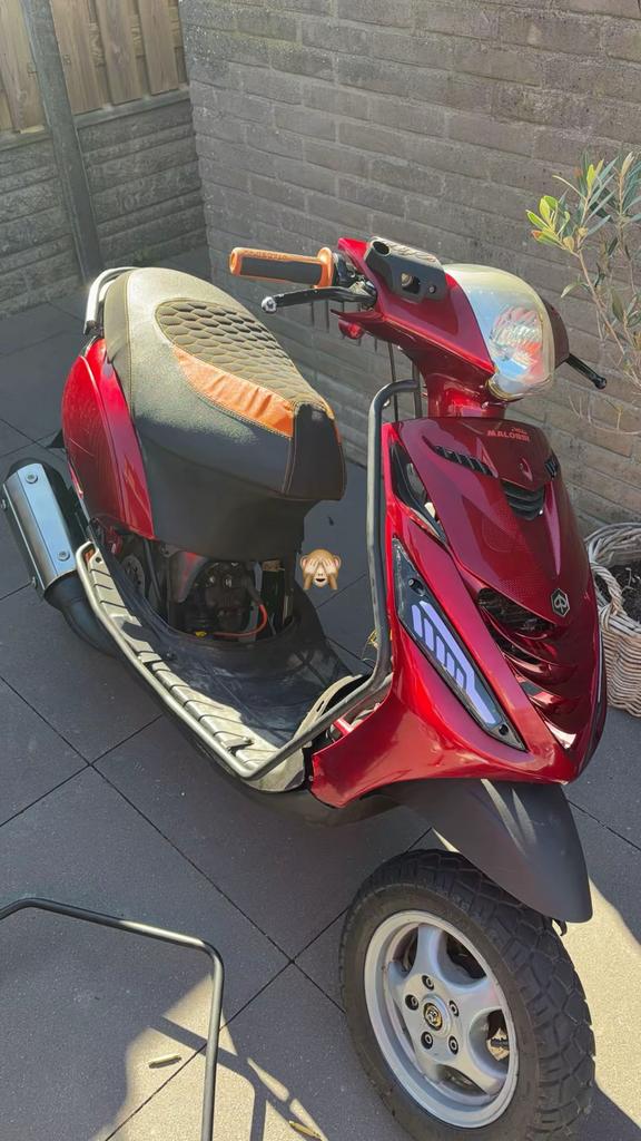 zip 150cc, Ophalen of Verzenden, Zo goed als nieuw, Benzine, Overige modellen