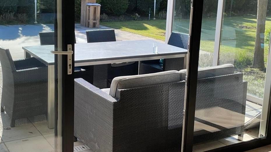 Tuintafel RVS onderstel natuursteen blad, Ophalen, Gebruikt, Eettafel, 6 zitplaatsen