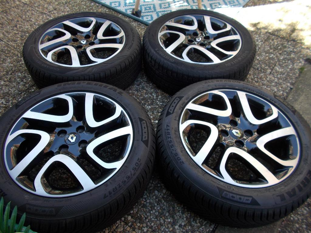 RENAULT CAPTUR 17 INCH ALL SEASON BANDEN TOT 2020, Ophalen, Banden en Velgen, 17 inch, 205 mm