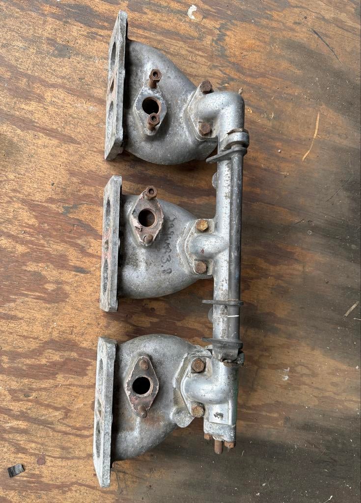 Inlaatspruitstuk voor drie HD8 carburateurs, Ophalen of Verzenden, Gebruikt, Jaguar