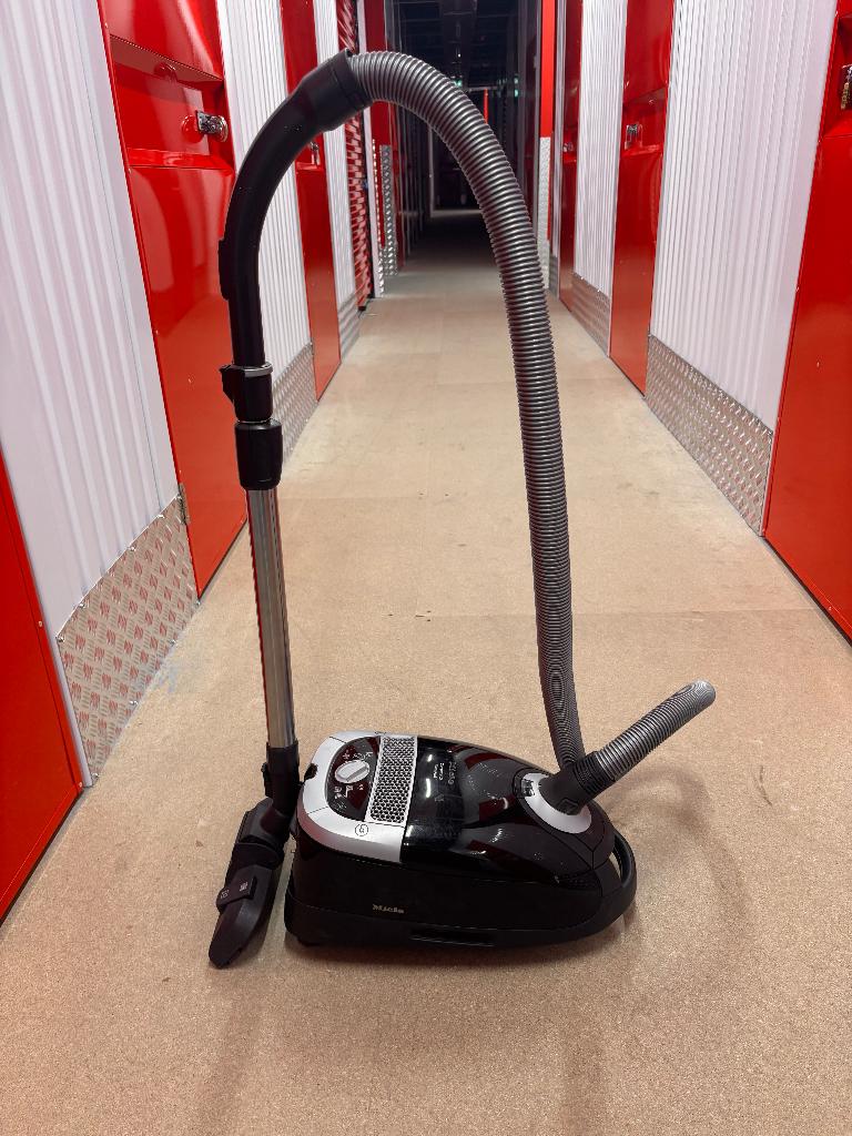 VERKOCHT - Stofzuiger - MIELE Complete C2 Black Pearl Zwart, Gebruikt, Stofzuiger, Minder dan 1200 watt, Ophalen