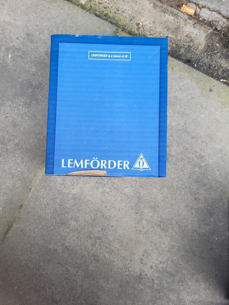 Mercedes Benz W203 Lemförder Motorsteunen 2x - Nieuw in doos, Ophalen of Verzenden, Nieuw, Overige automerken