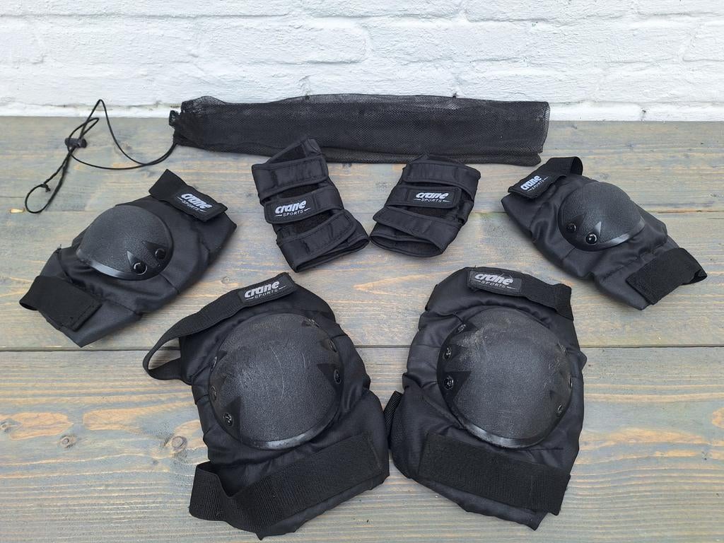 Complete beschermset: pols-, knie- en elleboogbeschermers, Ophalen of Verzenden, Gebruikt