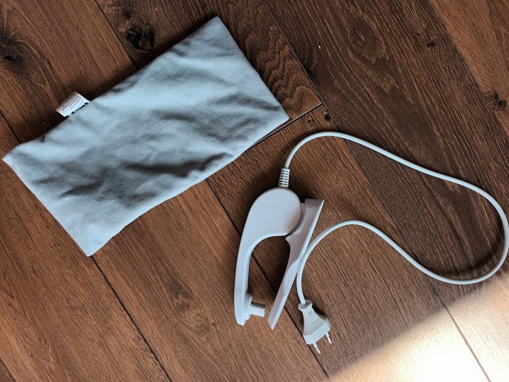 Gratis Soozly oplader en bewaarhoes hoes grijs voor kruik, Ophalen of Verzenden, Gebruikt