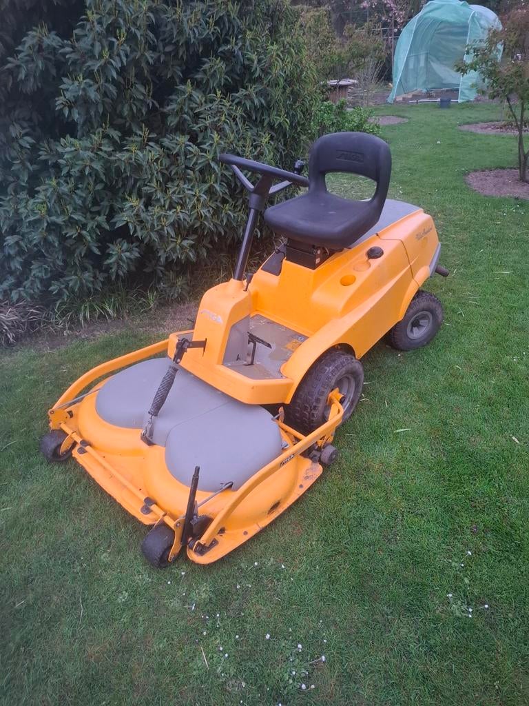 Stiga frontmaaier hydrostaat, Ophalen of Verzenden, Gebruikt