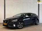 Volvo V40 1.6 T3 R-Design 150PK|Navi|Cruise|Leder|Volledig O, Voorwielaandrijving, Gebruikt, Zwart, 4 cilinders
