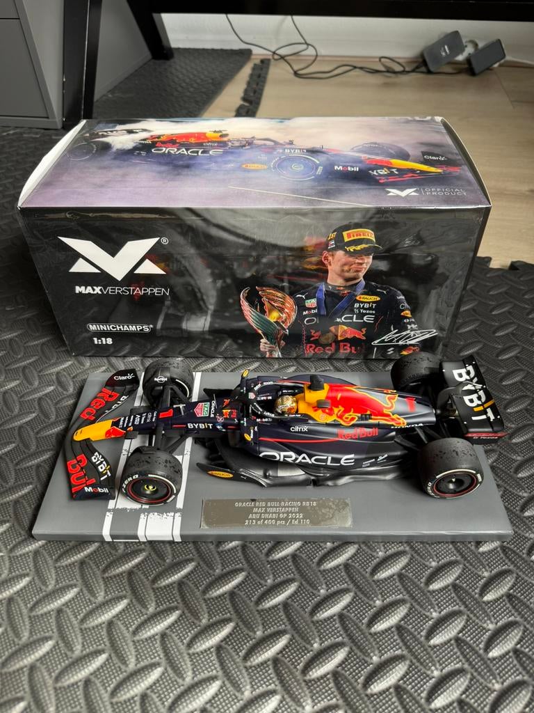 Max verstappen 1:18 abu dhabi 2022, Ophalen of Verzenden, Zo goed als nieuw, Auto, MiniChamps