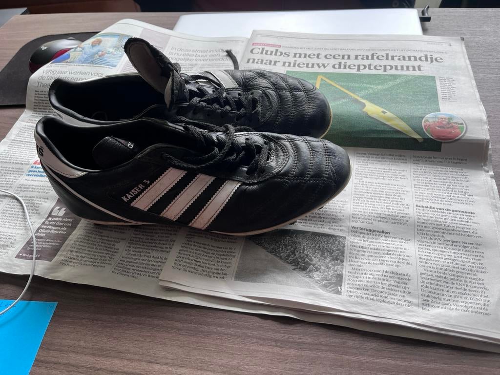 Adidas kaiser 5 voetbalschoenen, Schoenen, Zo goed als nieuw, Maat M, Ophalen of Verzenden