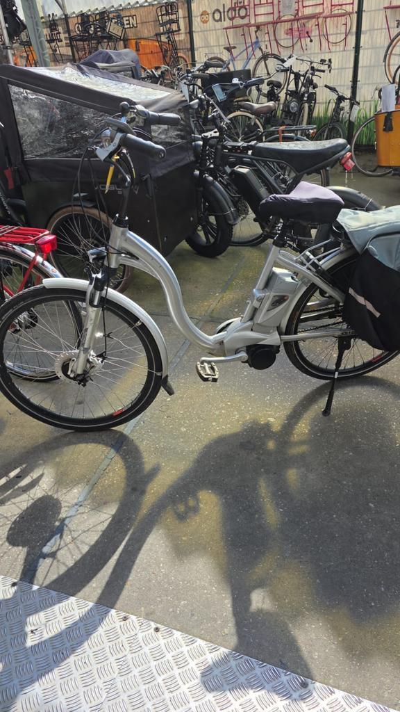 TE KOOP elektrische fiets met defect display, Fietsen en Brommers, Fietsen | Driewielfietsen, Zo goed als nieuw, Ophalen