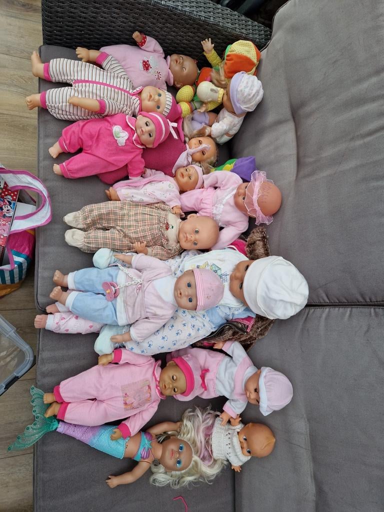 Grote collectie poppen: babypoppen, zeemeermin en meer, Kinderen en Baby's, Speelgoed | Poppen, Ophalen of Verzenden, Gebruikt