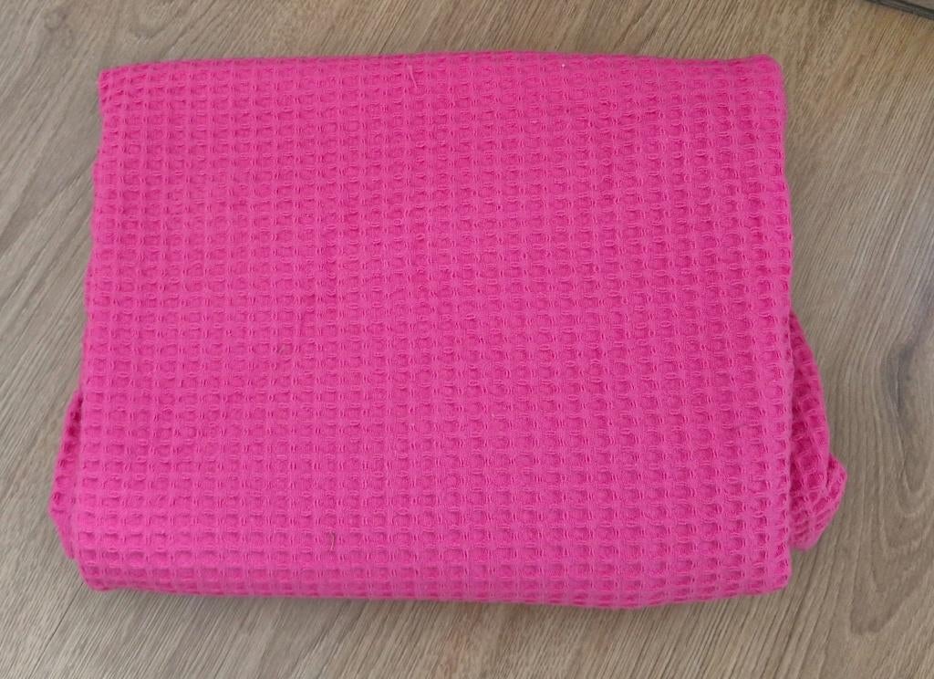 Roze wafel stof 100 x 140 cm c, Hobby en Vrije tijd, Stoffen en Lappen, 120 cm of meer, Nieuw, Ophalen of Verzenden, Katoen