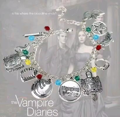 Vampire daires bedel armband, Verzamelen, Ophalen of Verzenden, Nieuw, Tv, Beeldje, Replica of Model