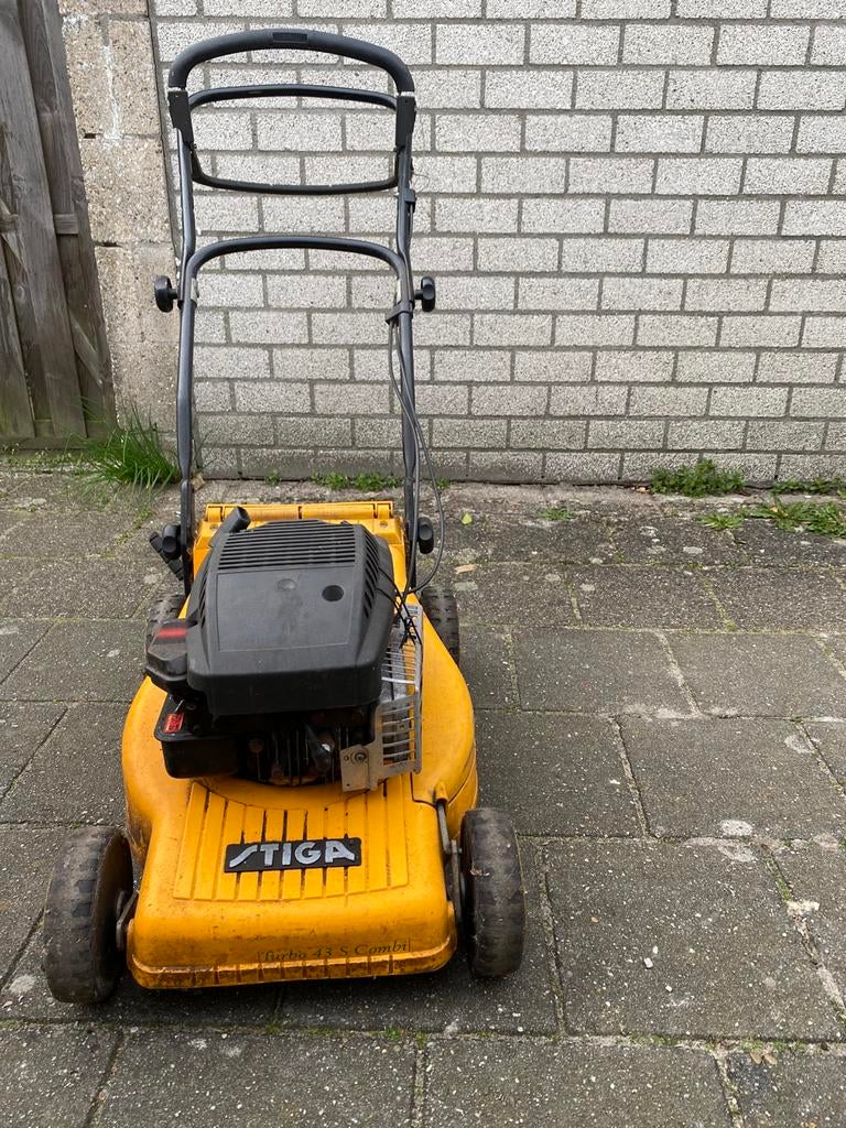 Stiga Turbo Combi 48 S benzine grasmaaier, Gebruikt, Ophalen of Verzenden, Opvangbak, Benzine-grasmaaier