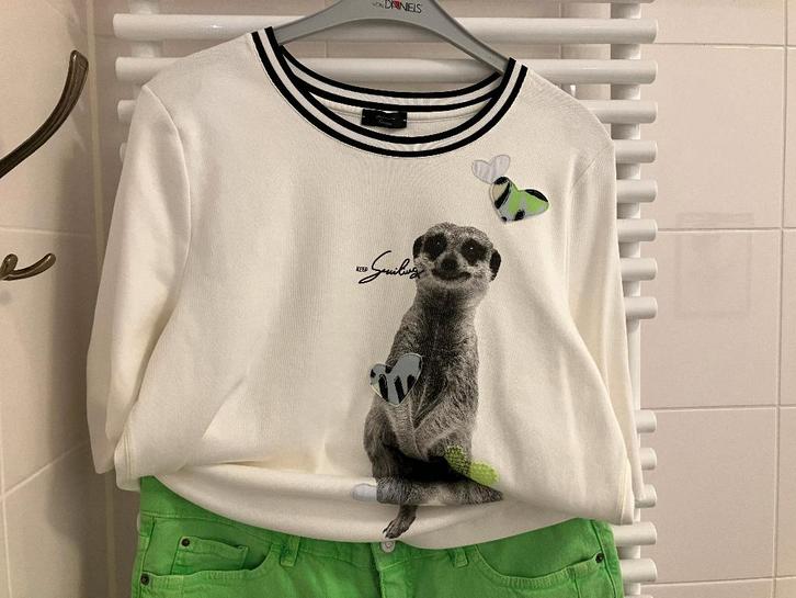 Marc Cain shirt stokstaartje, Kleding | Dames, T-shirts, Zo goed als nieuw, Maat 42/44 (L), Groen, Korte mouw, Ophalen of Verzenden