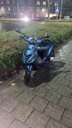 Piaggio zip, Fietsen en Brommers, Scooters | Piaggio, Ophalen, Zip, Zo goed als nieuw, Benzine