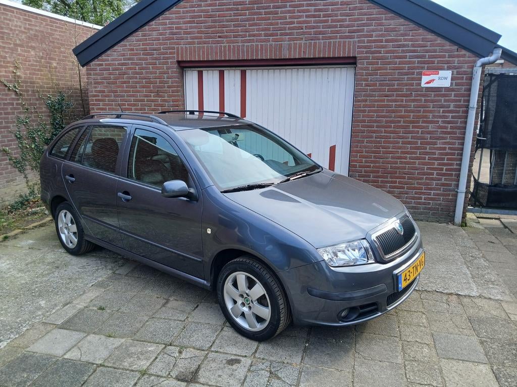 Skoda Fabia 2.0 Combi 85KW 2006 Grijs, Auto's, Skoda, Zwart, 4 cilinders, 1984 cc, Handgeschakeld