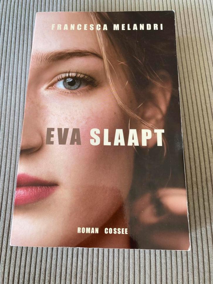 Eva Slaapt - Francesca Melandri, Boeken, Literatuur, Zo goed als nieuw, Ophalen of Verzenden