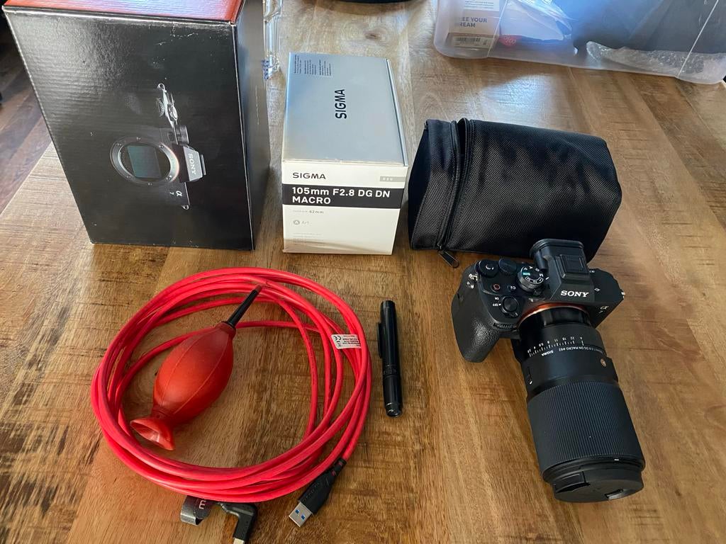 Sony a7 IV met Sigma 105mm f2.8 DG DN Macro lens, Audio, Tv en Foto, Fotocamera's Digitaal, Ophalen, Spiegelreflex, Zo goed als nieuw