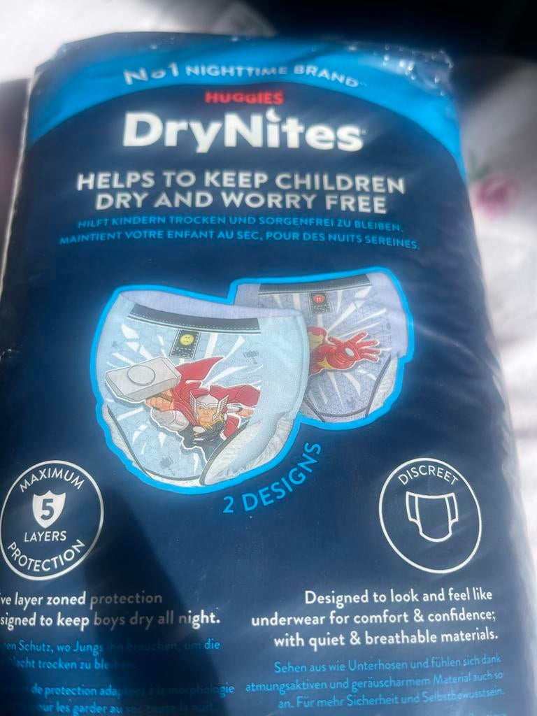 7 Huggies DryNites Spider-Man Pyjama Broekjes (NIEUW!), Ophalen of Verzenden, Nieuw