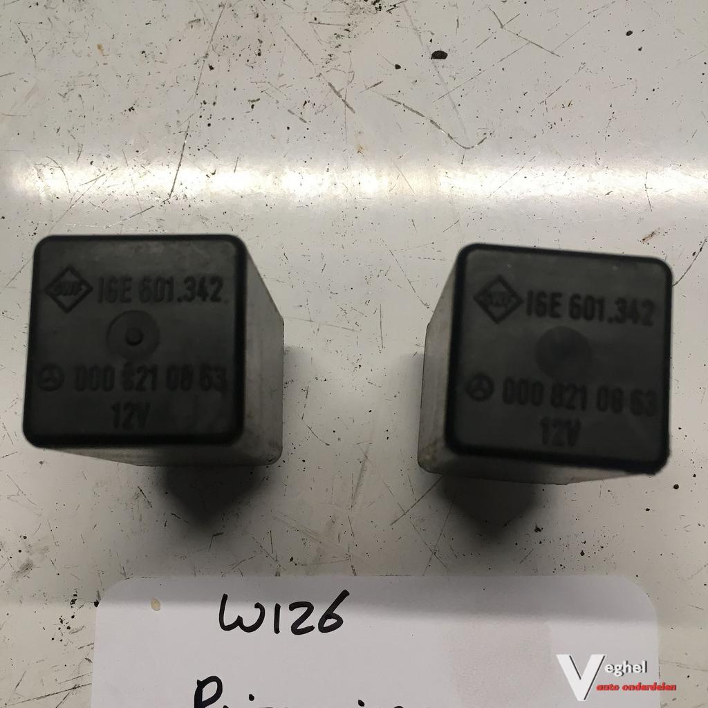 Mercedes W126  Ruitenwisser relais 000 821 0863, Gebruikt, -, -, Ophalen of Verzenden