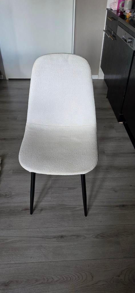 Eet tafel stoelen kosten per stuk 39.95 nu 4 voor 40 euro, Ophalen of Verzenden, Wit, Stof, Vier