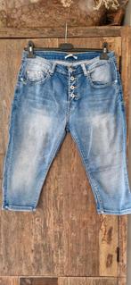 Spijkerbroek,capri, kniebroek place du jour, Kleding | Dames, Spijkerbroeken en Jeans, Ophalen of Verzenden, Zo goed als nieuw