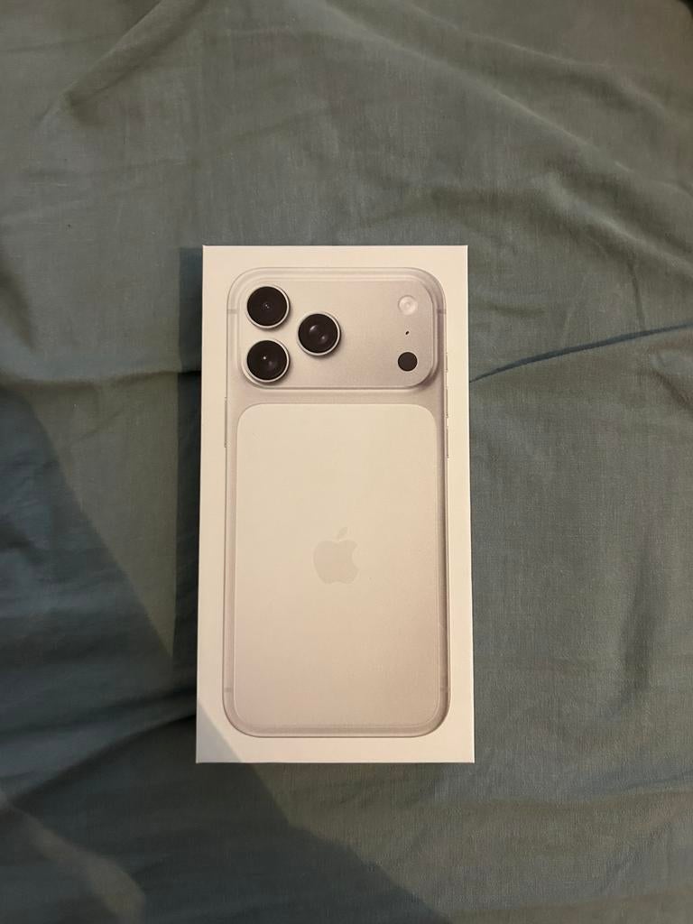 iPhone 17 pro max 1TB Silver, Telecommunicatie, Mobiele telefoons | Overige merken, Ophalen of Verzenden, Zo goed als nieuw, Overige modellen