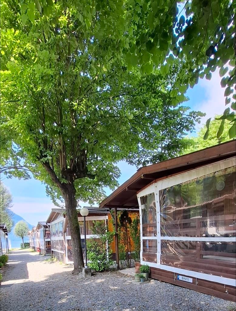 4Pers.acc. Camping zwembad Porlezza noord-Italie.Luganomeer, 2 slaapkamers, Lombardije en Merengebied, Recreatiepark, Zwembad