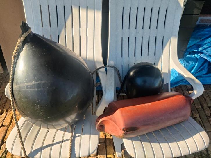 Grote en kleine Majoni bolfender en stootwil, Watersport en Boten, Accessoires en Onderhoud, Gebruikt, Overige typen, Ophalen of Verzenden