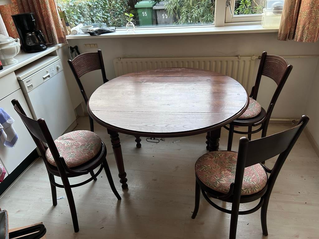 Antieke inklapbare eettafel met 4 Franse bistrostoelen, Antiek en Kunst, Antiek | Meubels | Tafels, Ophalen