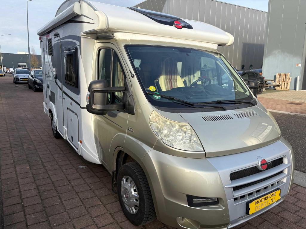 Bürstner Ixeo Time 590-bj 2015-Maxfan-Sanitair achterin, Tot en met 3, Particulier, Bürstner, Half-integraal