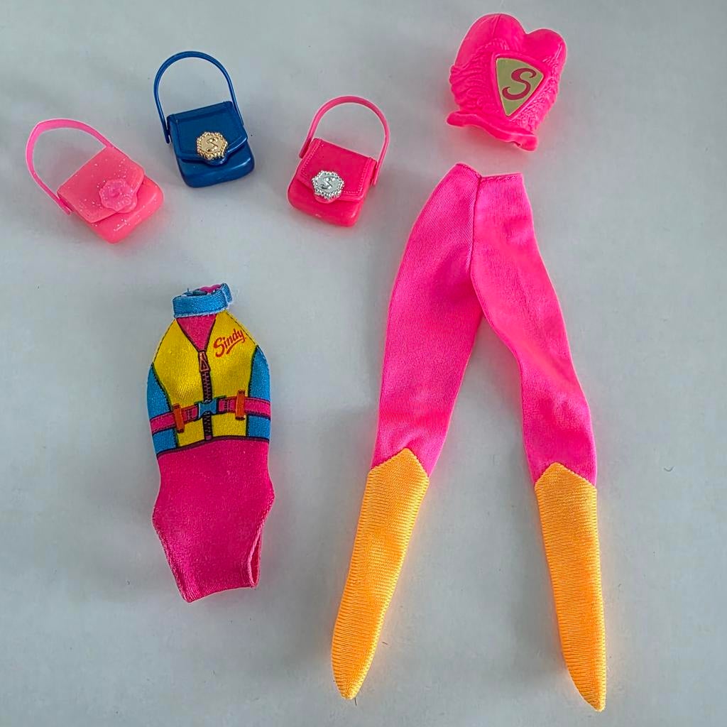 Vintage Sindy Hasbro accessoires '80, Ophalen of Verzenden, Gebruikt, Barbie