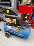 Airpress compressor 24 liter, Doe-het-zelf en Verbouw, Compressors, Minder dan 25 liter, Ophalen, Minder dan 200 liter/min
