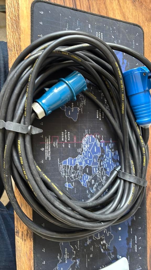 stroom verlengkabel walkabel 16,50 meter 3 x 2,5 koperdraad, Ophalen of Verzenden, Zo goed als nieuw, Elektra en Verlichting, Zeilboot of Motorboot