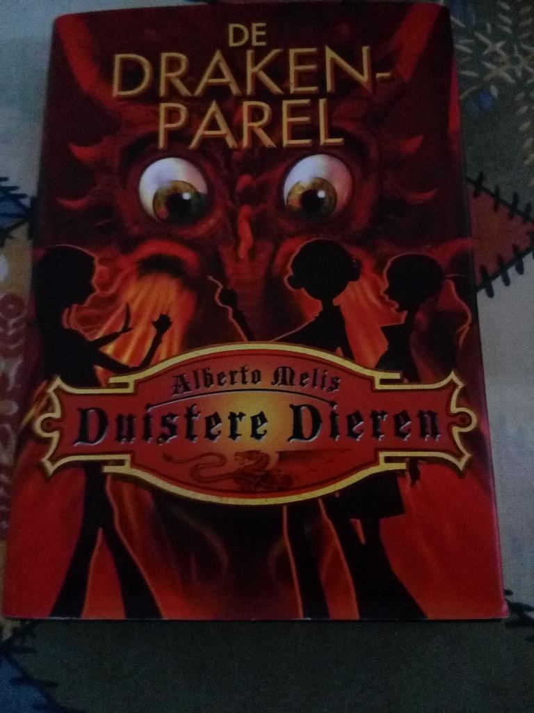 Alberto melis:de draken parel.duistere dieren hardcover., Ophalen, Gelezen, Alberto melis, Fictie algemeen