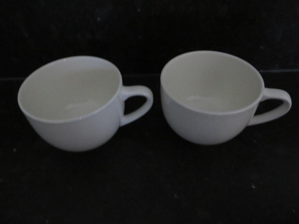 Nieuwe Bekers Mokken Borden Kop en schotels., Huis en Inrichting, Nieuw, Ophalen of Verzenden, Overige stijlen, Kop(pen) en/of Schotel(s)