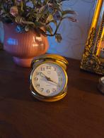 Vintage reiswekker / reisklok HEMA cognac kleur, Ophalen of Verzenden