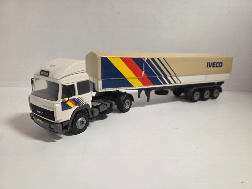 Conrad Iveco Turbostar demo 1:50, Hobby en Vrije tijd, Modelauto's | 1:50, ., Conrad, Ophalen of Verzenden, Zo goed als nieuw