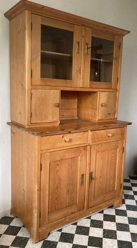 Te koop: grenen vitrinekast, Ophalen, Gebruikt, 100 tot 150 cm, Klassiek