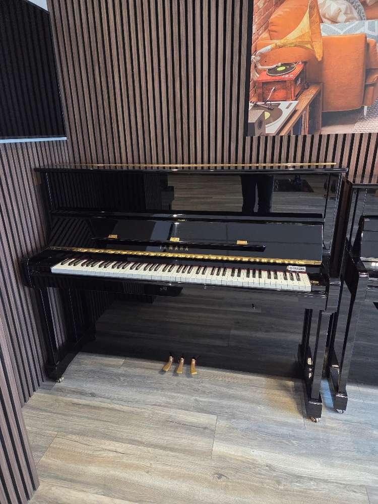 Yamaha P121 N-S PE Silent Piano (2007) 5 jr garantie, Muziek en Instrumenten, Piano's, Gebruikt, Yamaha Music europe GmbH, Zwart
