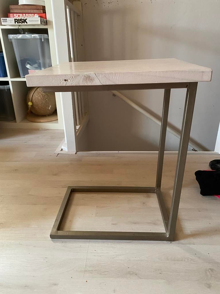 Tafeltje voor over de bank, Ophalen, Gebruikt, 50 tot 100 cm, 25 tot 50 cm