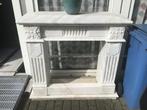 Elegante marmeren schouw - Klassieke stijl, Huis en Inrichting, Ophalen of Verzenden, Gebruikt, Vrijstaande haard, Overige soorten