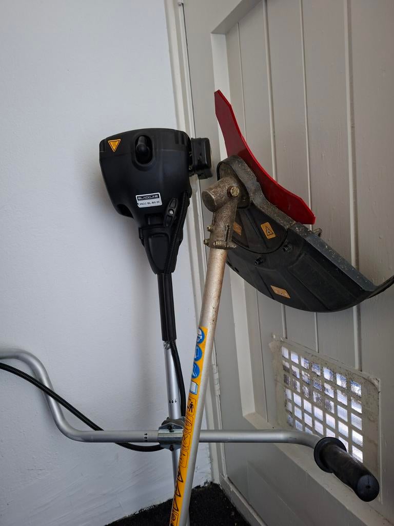 Nieuwe BLACKLINE Bosmaaier, met accessoires, Ophalen, Zo goed als nieuw, Benzine, BLACKLINE